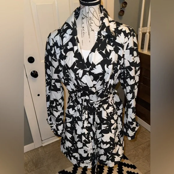 Larry Levine Medium Jacket - Picture 2 of 5